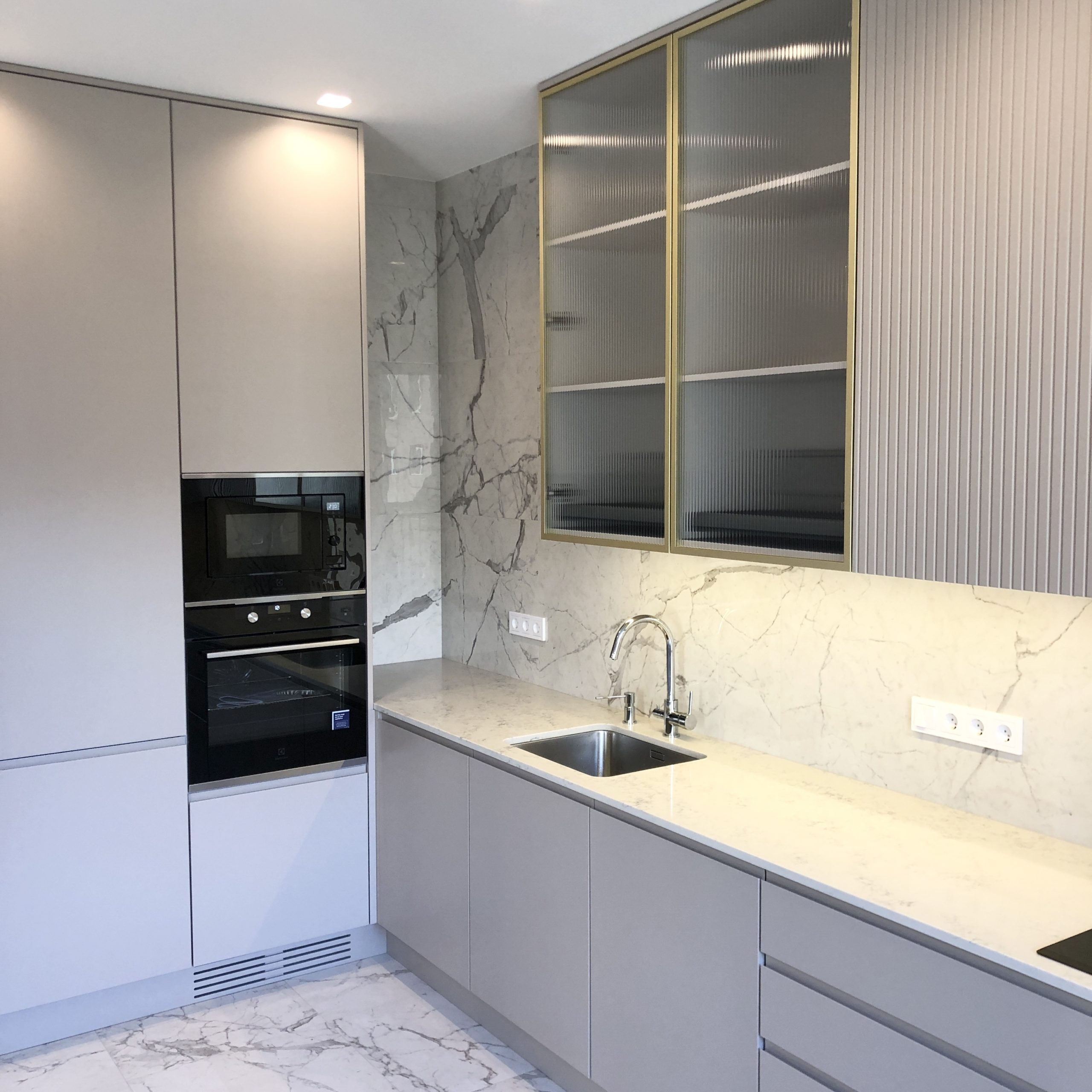 Мебель в ЖК The Residence UGOL90